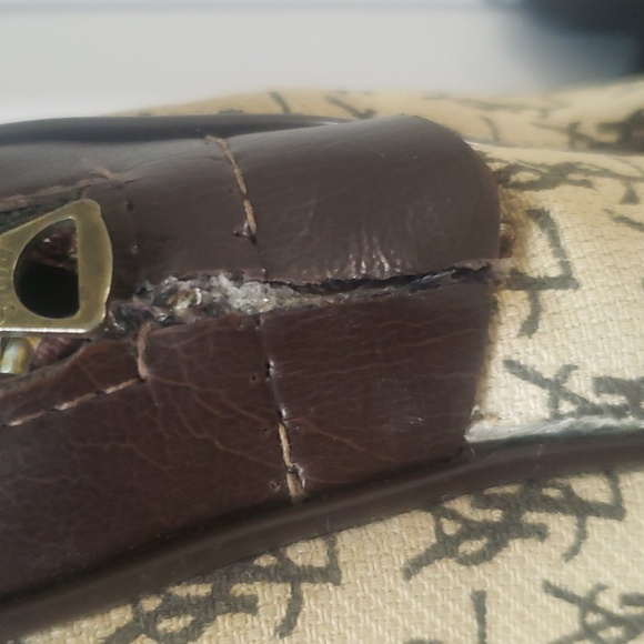 YSL pouch - Picture 6 of 15